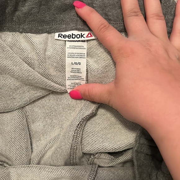 Gray shorts - Picture 5 of 5